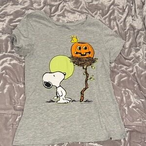 Peanuts Gray Snoopy Short Sleeve Tee